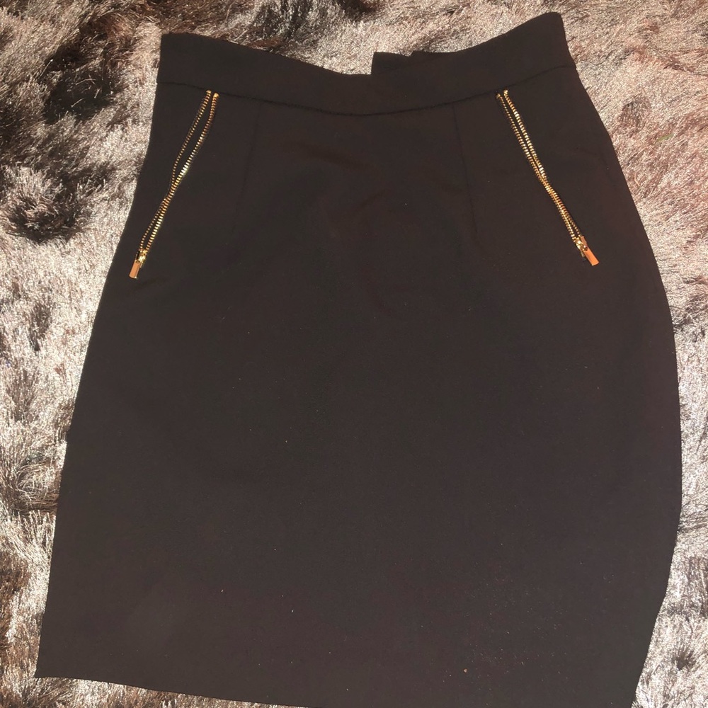 H&M black mini skirt